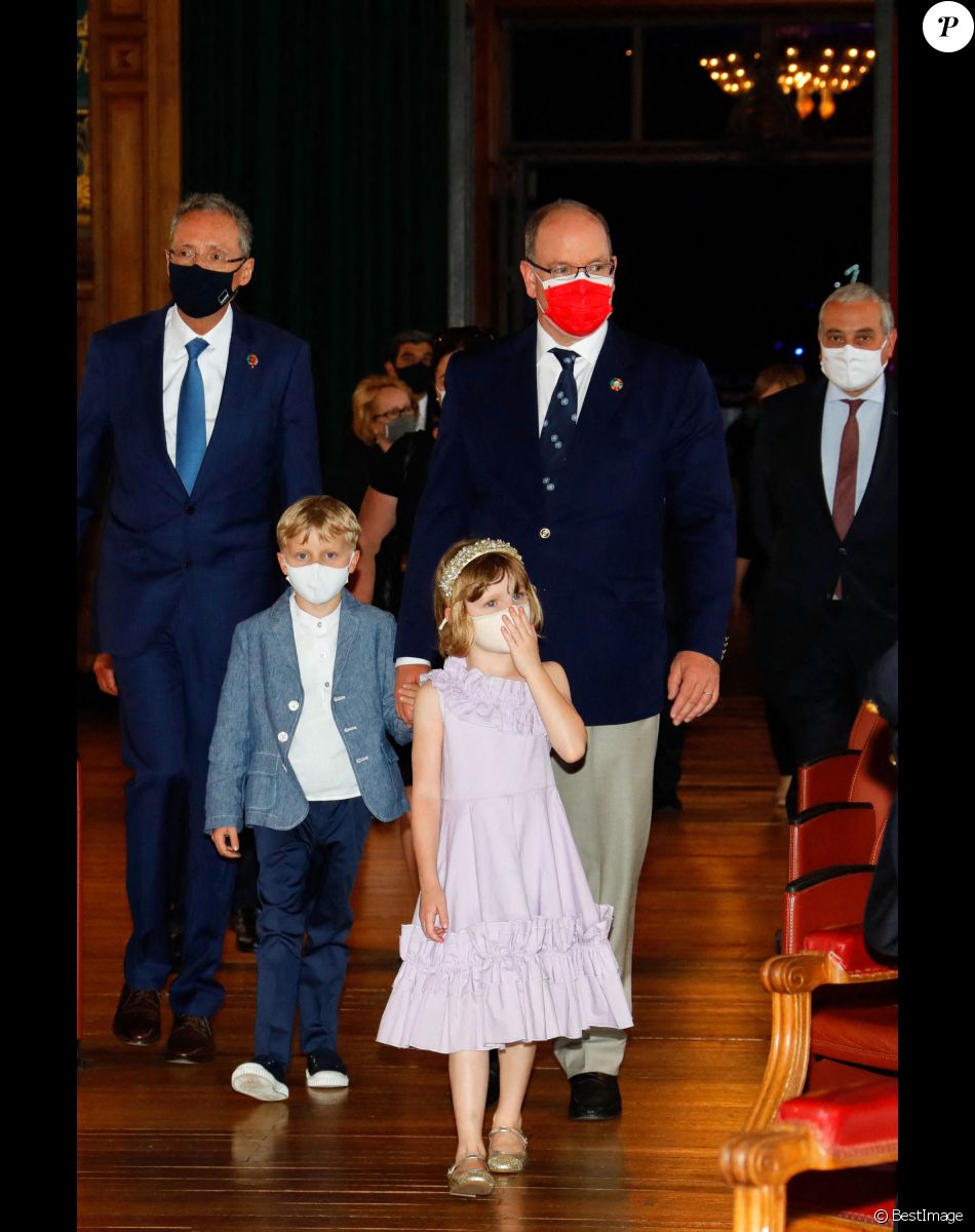 Le prince Albert II de Monaco, ses enfants Gabriella et Jacques, lors du lancement du programme "Océano pour Tous" au Musée Océanographique de Monaco, le 1er juin 2021. © Claudia Albuquerque / Bestimage