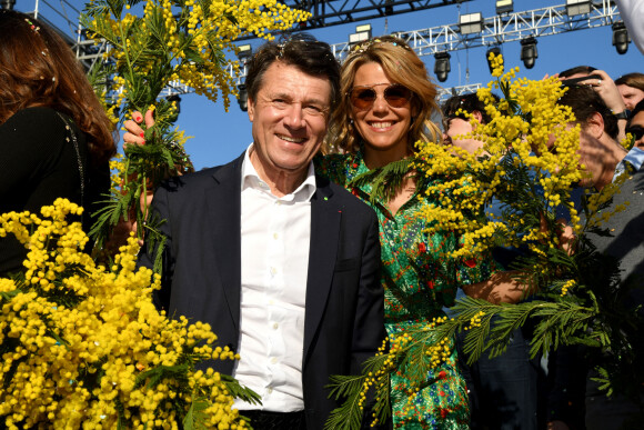 Christian Estrosi, le maire de Nice, et sa femme Laura Tenoudji Estrosi - 1er corso fleuri dans le cadre du 136ème Carnaval de Nice "Roi de la Mode" le 15 février 2020. © Bruno Bebert/Bestimage