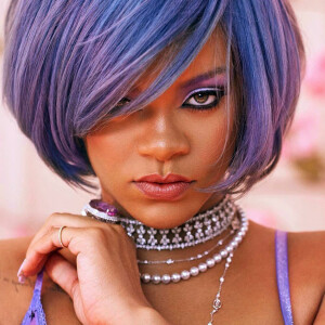 Une nouvelle série de photos de Rihanna qui pose pour la collection de sa marque SavageXFenty