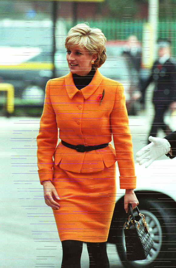 Lady Diana dans la rue à Liverpool.
