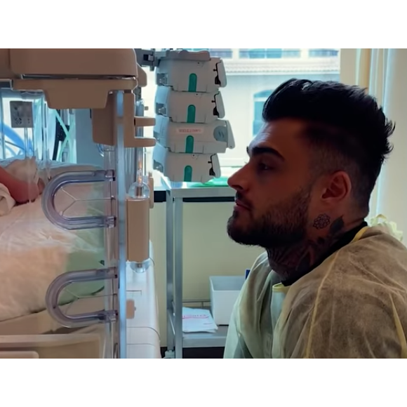 Jessica Thivenin et Thibaut Garcia dévoilent des images inédites de la naissance de Maylone sur Youtube le 7 août 2021.