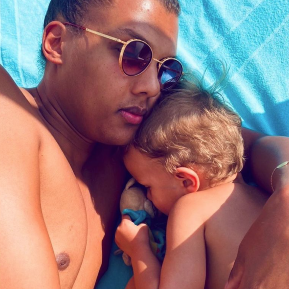 Stromae et son fils. Juin 2021.