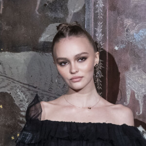 Lily-Rose Depp lors du photocall du défilé Chanel Métiers d'Art 2019 / 2020 au Grand Palais à Paris le 4 décembre 2019 © Olivier Borde / Bestimage