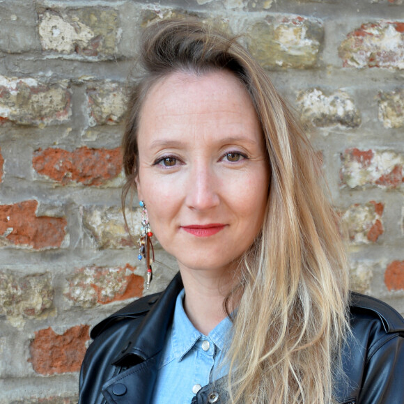 Audrey Lamy (enceinte) - Rencontre avec l'équipe du film "Tout pour être heureux" de Cyril Gelblat lors du 6ème festival 2 Valenciennes le 17 mars 2016 . © Veeren / Bestimage