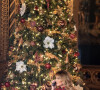 Melania Trump sous le sapin de Noël. Le 24 décembre 2021.