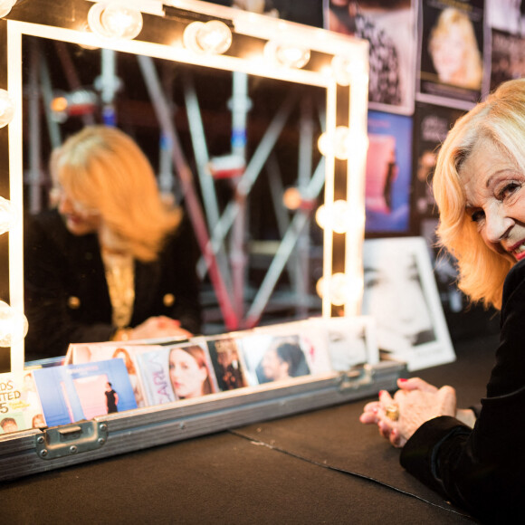 La chanteuse Nicoletta - Backstage de l'enregistrement de l'émission "300 Choeurs chantent Les plus beaux duos" à Paris, le 8 janvier 2021. © Tiziano Da Silva / Bestimage