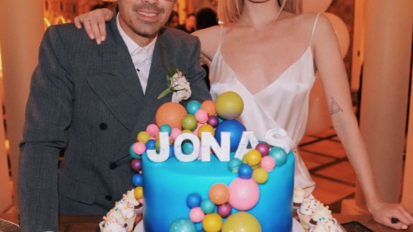 Joe Jonas pose tout nu avec son épouse Sophie Turner : photo coquine pour ses 32 ans