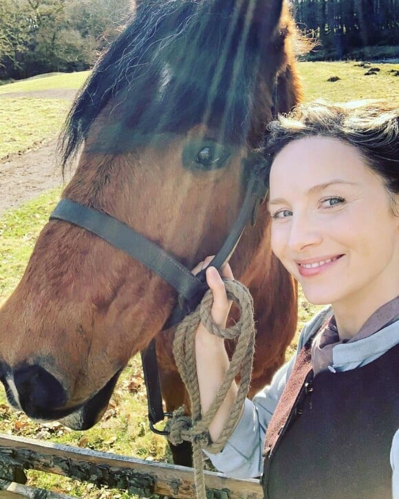 Caitriona Balfe (Claire Fraser dans "Outlander") sur le tournage de la saison 6 de la série. Mars 2021
