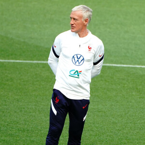 Didier Deschamps (sélectionneur de l'équipe de France) lors de l'entraînement de l'équipe de France de football à Nice, France, le 1er juin 2021, dans le cadre de la préparation de l'équipe de France pour l'Euro 2020. La France disputera un match amical contre le Pays de Galles le 2 juin et contre la Bulgarie le 8 juin. © Norbert Scanella/Panoramic/Bestimage