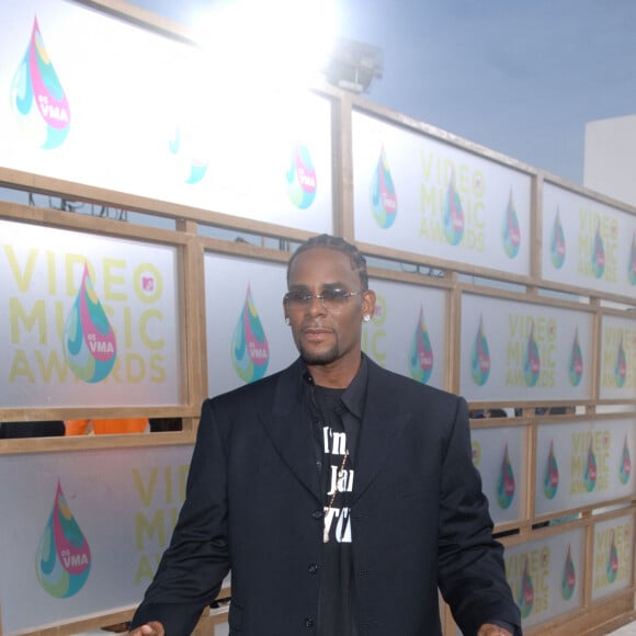 R. Kelly arrive aux MTV Video Music Awards 2005 à Miami, le 28 août 2005. 
