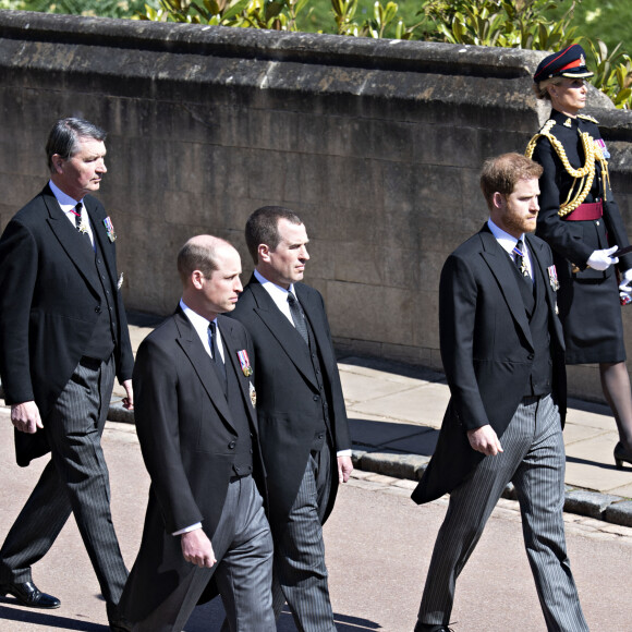 Le prince Harry, duc de Sussex, Peter Phillips, le prince William, duc de Cambridge - Arrivées aux funérailles du prince Philip, duc d'Edimbourg à la chapelle Saint-Georges du château de Windsor, Royaume Uni, le 17 avril 2021.