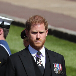 Info - Le prince Harry publiera ses mémoires fin 2022 - Le prince Harry, duc de Sussex, - Arrivées aux funérailles du prince Philip, duc d'Edimbourg à la chapelle Saint-Georges du château de Windsor, le 17 avril 2021.