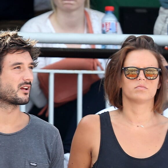 Laure Manaudou et son compagnon Jérémy Frérot (du groupe Fréro Delavega) - People dans les tribunes lors de la finale des Internationaux de tennis de Roland-Garros à Paris, le 7 juin 2015.