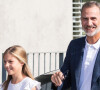 Le roi Felipe VI d'Espagne, la reine Letiza, les princesses Leonor et Sofia vont rendre visite au roi Juan Carlos 1er à l'hopital Quiron à Madrid le 27 août 2019.