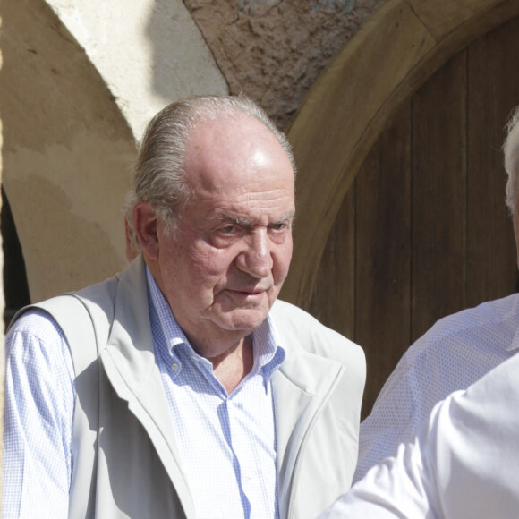 Le roi Juan Carlos Ier d'Espagne - Le roi Juan Carlos Ier et sa femme la reine Sofia vont déjeuner avec la famille Nadal à Majorque en Espagne le 26 juillet 2019.