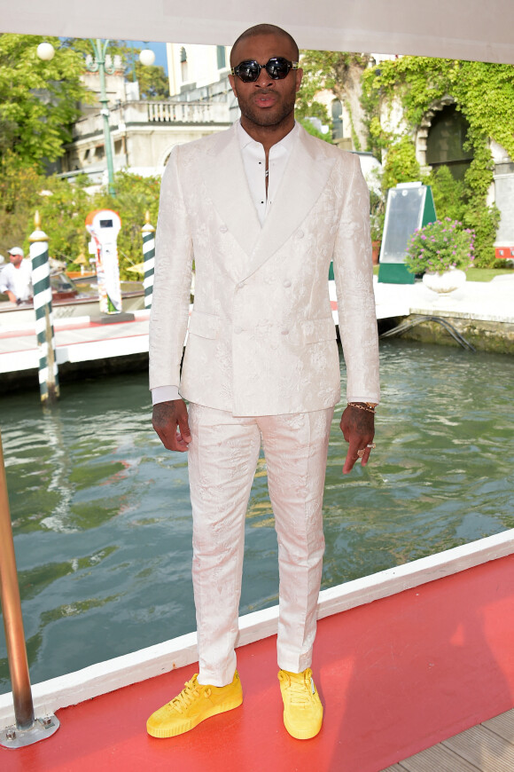 Le joueur de NBA PJ Tucker assiste au défilé Dolce & Gabbana, collection "Alta Sartoria", à Venise le 30 août 2021.