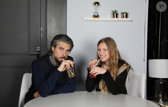 Exclusif - Anthony Dupray et Magalie Madison lors d'un rendez-vous pour la pièce "Derniers Baisers" au théâtre de la Grande Comédie à Paris le 18 Avril 2019. © Denis Guignebourg / Bestimage