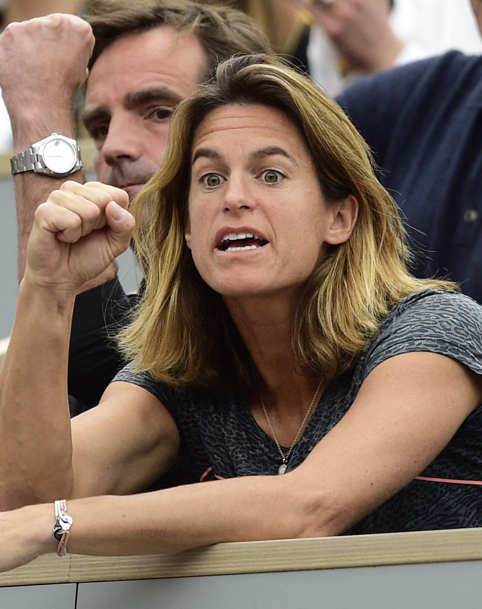 Amélie Mauresmo (entraineur de L.Pouille) dans les tribunes lors des internationaux de tennis de Roland Garros à Paris, France, le 30 mai 2019. © Jean-Baptiste Autissier/Bestimage