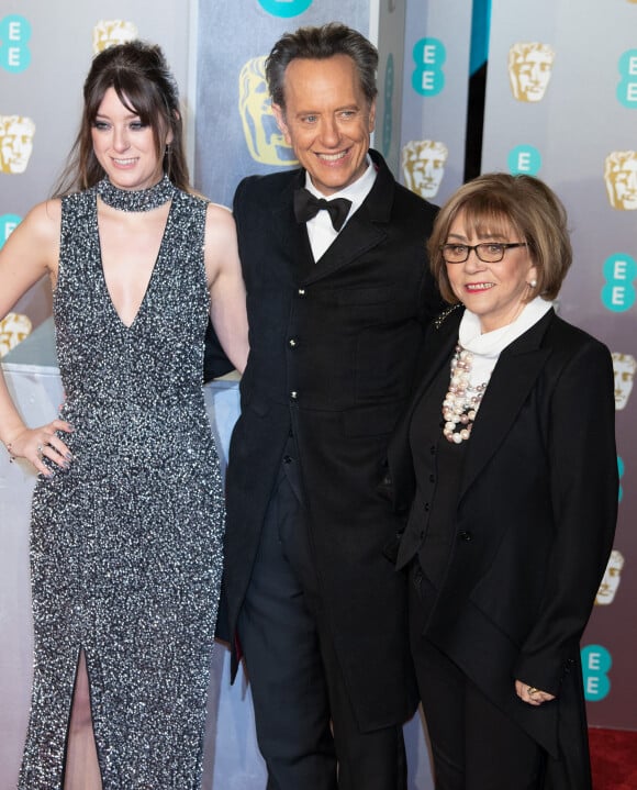 Richard E. Grant et sa femme Joan Washington avec leur fille Olivia Grant - 72ème cérémonie annuelle des BAFTA Awards (British Academy Film Awards 2019) au Royal Albert Hall à Londres, le 10 février 2019. 