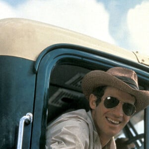 Jean-Paul Belmondo sur le tournage du film "100 mille dollars au soleil". 1964 