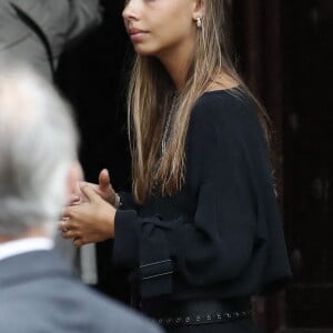 Stella Belmondo - Obsèques de Jean-Paul Belmondo en l'église Saint-Germain-des-Prés, à Paris le 10 septembre 2021. © Cyril Moreau / Bestimage  Funeral of actor Jean-Paul Belmondo at Saint Germain des Pres church in Paris on september 10th 2021 