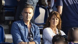 Faustine Bollaert, son mari et leurs enfants, Ophélie Meunier enceinte... pléiade de stars pour PSG-Clermont