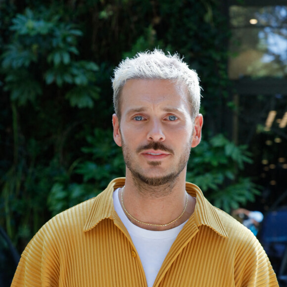 M. Pokora - Les personnalités quittent l'enregistrement de l'émission "Vivement dimanche" qui sera diffusée le xx septembre 2021 au Studio Gabriel à Paris, France, le 02 septembre 2021. © Christophe Clovis / Bestimage 