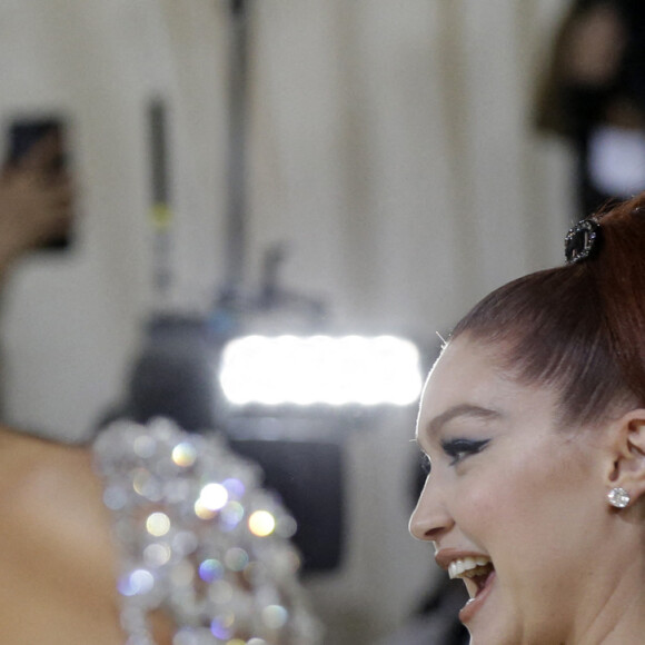 Kendall Jenner et Gigi Hadid à la soirée du Met Gala (Met Ball) 2021 "Celebrating In America: A Lexicon Of Fashion" au Metropolitan Museum of Art à New York le 13 septembre 2021.