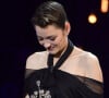 Penélope Cruz remet le prix Donostia à Marion Cotillard - 69e Festival international du film de San Sebastian (Saint Sébastien), Espagne.