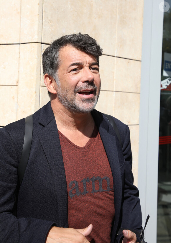 Stéphane Plaza à la sortie des studios RTL à Neuilly-sur-Seine le 21 septembre 2020.