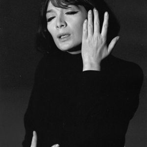 Portrait de Juliette Gréco sur le plateau de "Discorama".