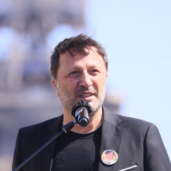Arthur (Jacques Essebag) - Arrivées des people à la manifestation de soutien à la famille de Sarah Halimi sur la place du Trocadéro à Paris le 25 avril 2021. © Cyril Moreau/Bestimage