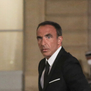 Nikos Aliagas - Le président de la République et la première dame recoivent le Premier ministre de la République Hellénique et son épouse pour un diner de travail, au palais de l'Elysée, Paris, le 27 septembre 2021. © Stéphane Lemouton / Bestimage 