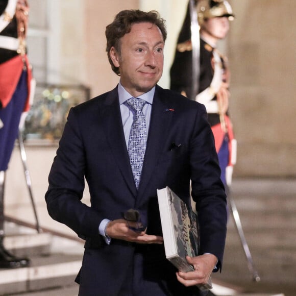 Stéphane Bern - Le président de la République et la première dame recoivent le Premier ministre de la République Hellénique et son épouse pour un diner de travail, au palais de l'Elysée, Paris, le 27 septembre 2021. © Stéphane Lemouton / Bestimage 