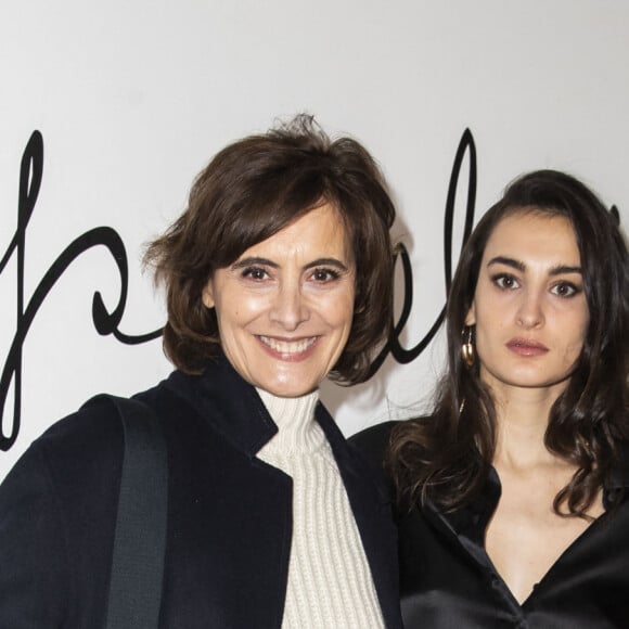 Inès de la Fressange et sa fille Nine Marie d'Urso - People au défilé de mode Haute-Couture printemps-été 2020 "Schiaparelli" à Paris. Le 20 janvier 2020 © Olivier Borde / Bestimage