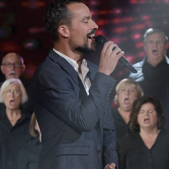 Exclusif - Damien Sargue et Cecilia Cara - Enregistrement de l'émission "300 Choeurs chantent les plus belles comédies musicales" à Paris, diffusée le 30 septembre sur France 3 © Giancarlo Gorassini / Bestimage 