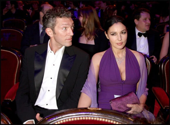 Vincent Cassel et Monica Bellucci aux César en 2009 à Paris. 