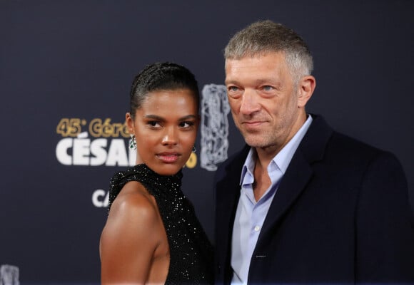 Vincent Cassel et sa femme Tina Kunakey lors du photocall lors de la 45ème cérémonie des César à la salle Pleyel à Paris le 28 février 2020 © Dominique Jacovides / Olivier Borde / Bestimage