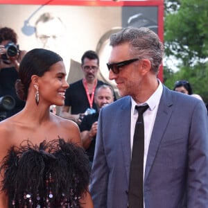 Vincent Cassel et sa femme Tina Kunakey - Red carpet du film "J'accuse" lors du 76ème Festival du Film de Venise, la Mostra à Venise en Italie le 30 Août 2019