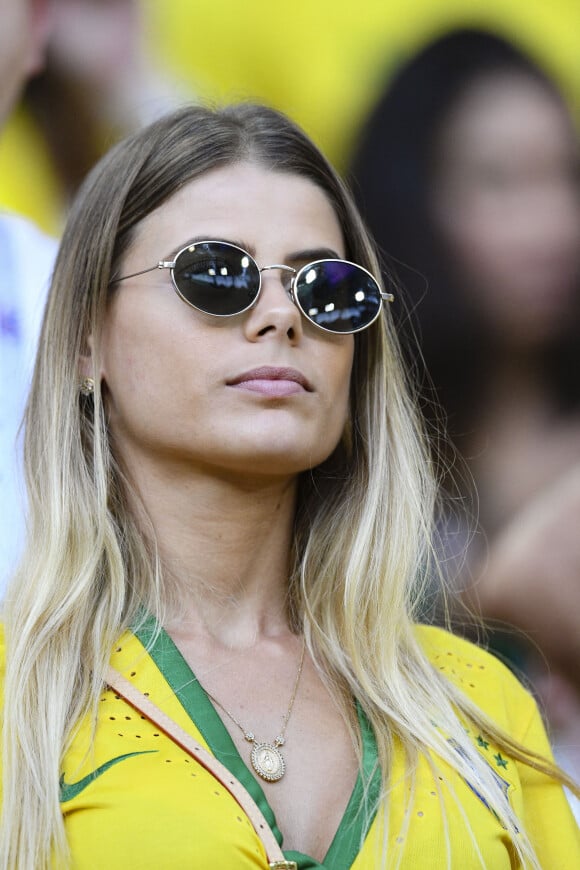 Carol Cabrino (femme de Marquinhos) - Célébrités dans les tribunes lors du match de coupe du monde opposant le Brésil à la Serbie au stade Otkrytie à Moscou, Russie, le 27 juin 2018. Le brésil a gagné 2-0.