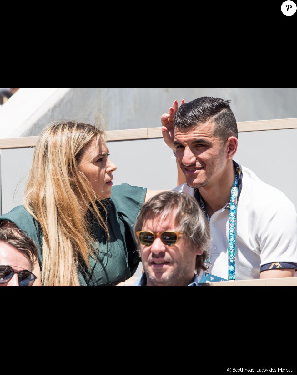 Marion Bartoli et son nouveau compagnon le joueur de football belge Yahya Boumediene dans les tribunes lors des internationaux de tennis de Roland Garros à Paris, France, le 2 juin 2019. © Jacovides-Moreau/Bestimage