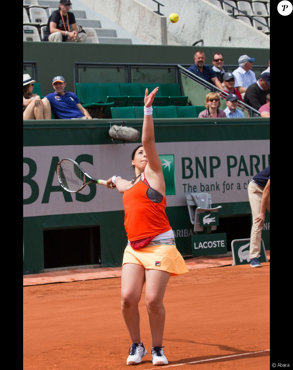 Marion Bartoli participe au tournoi des légendes à Roland-Garros le 7 juin 2017.