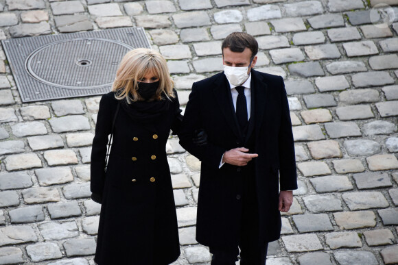 Emmanuel Macron (président de la Republique ) et Brigitte Macron (première dame) lors de l'hommage national rendu à Daniel Cordier aux Invalides à Paris le 26 novembre 2020. © Federico Pestallini / Panoramic / Bestimage 