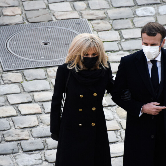 Emmanuel Macron (président de la Republique ) et Brigitte Macron (première dame) lors de l'hommage national rendu à Daniel Cordier aux Invalides à Paris le 26 novembre 2020. © Federico Pestallini / Panoramic / Bestimage 