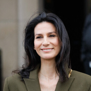 Marie Drucker au défilé de mode L'Oréal lors de la la Fashion Week printemps/été 2022 sur le parvis des droits de l'homme à Paris, France, le 3 octobre 2021. © Veeren Ramsamy-Christiophe Clovis/Bestimage