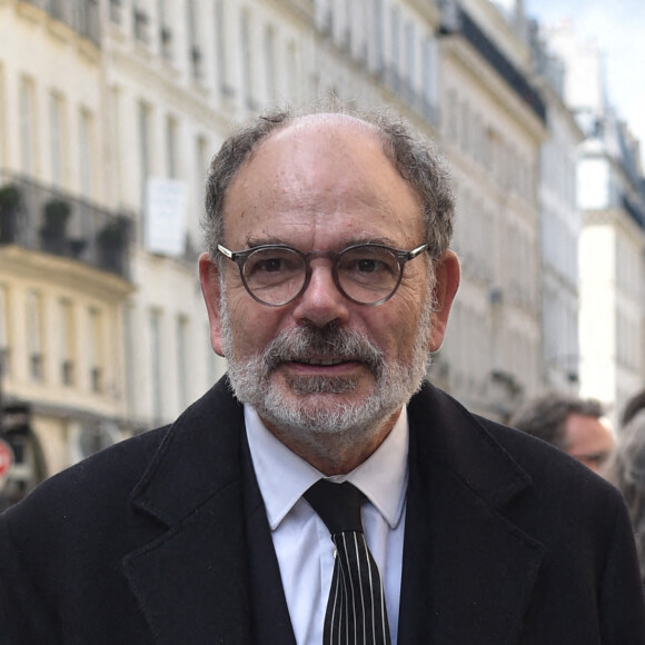 Jean-Pierre Darroussin lors des obsèques de François Florent (de son vrai nom François Eichholtzer, fondateur du Cours Florent d'art dramatique à Paris) en l'église Saint Roch à Paris. Le 4 octobre 2021. © Bestimage