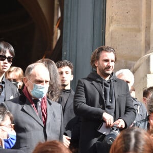 Michaël Youn lors des obsèques de François Florent (de son vrai nom François Eichholtzer, fondateur du Cours Florent d'art dramatique à Paris) en l'église Saint Roch à Paris. Le 4 octobre 2021. © Bestimage