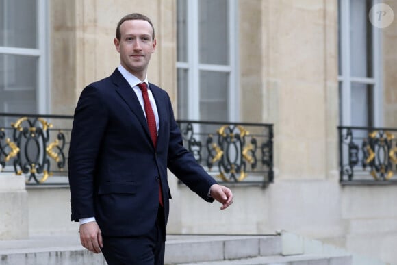 Le président de la république a reçu Mark Zuckerberg, président-directeur général de Facebook au palais de l'Elysée, Paris, France, le 10 mai 2019. © Stéphane Lemouton / Bestimage