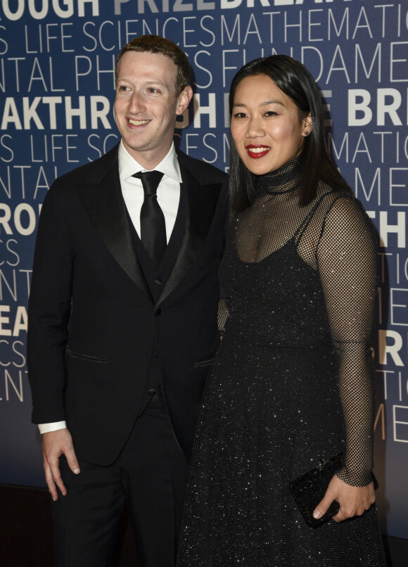 Mark Zuckerberg et sa femme Priscilla Chan - Photocall de la soirée Breakthrough Prize au Ames Research Center à Mountain View le 4 novembre 2018. 
