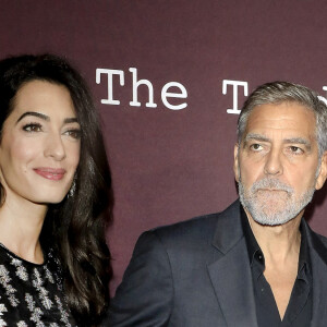 George Clooney avec sa femme Amal Alamuddin Clooney - Première du film "The Tender Bar" à Los Angeles, le 4 octobre 2021. © Future-Image via Zuma Press/Bestimage
